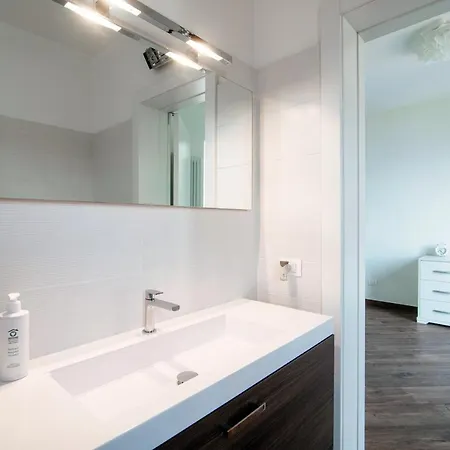 Wonderful View - By Myhomeincomo * 阿尔杰尼奥