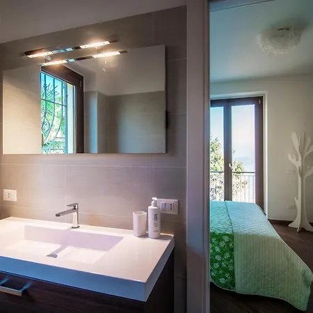 Wonderful View - By Myhomeincomo 度假居