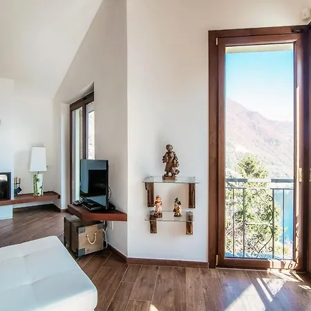 Wonderful View - By Myhomeincomo Hébergement de vacances *